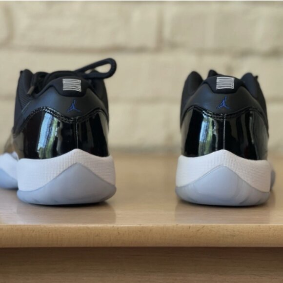 Nike Air Jordan 11 Retro Low GS Space Jam Shoes GS Size 6Y Women 7.5 - Picture 2 of 10